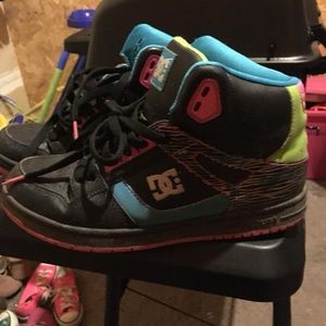 Women’s size 8. Only worn a few times!